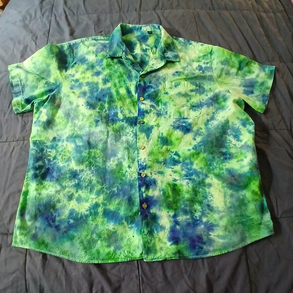 Tie Dyed Blue & Green cotton & linen blend camp shirt - Picture 1 of 5